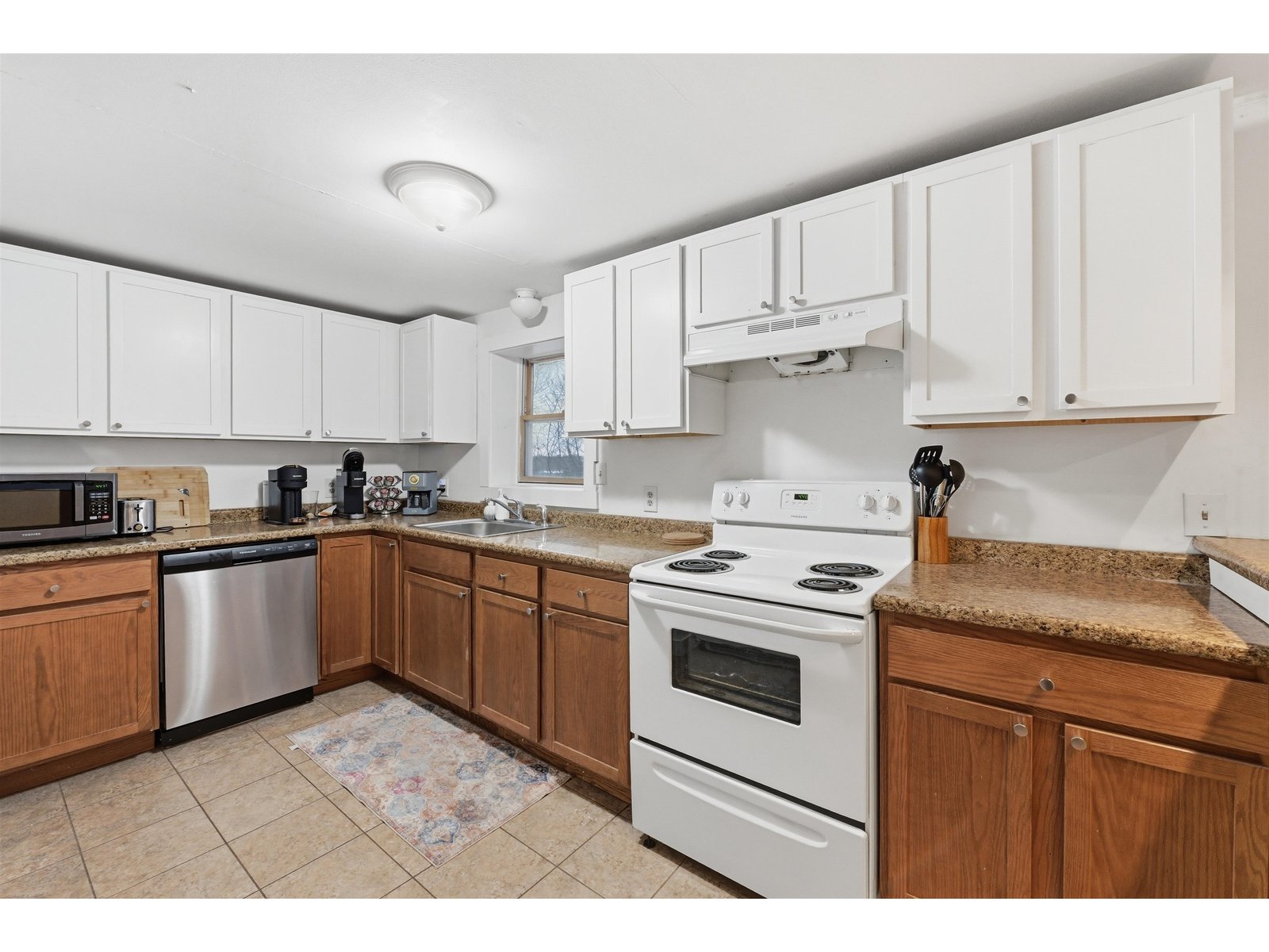 446 Colchester Avenue