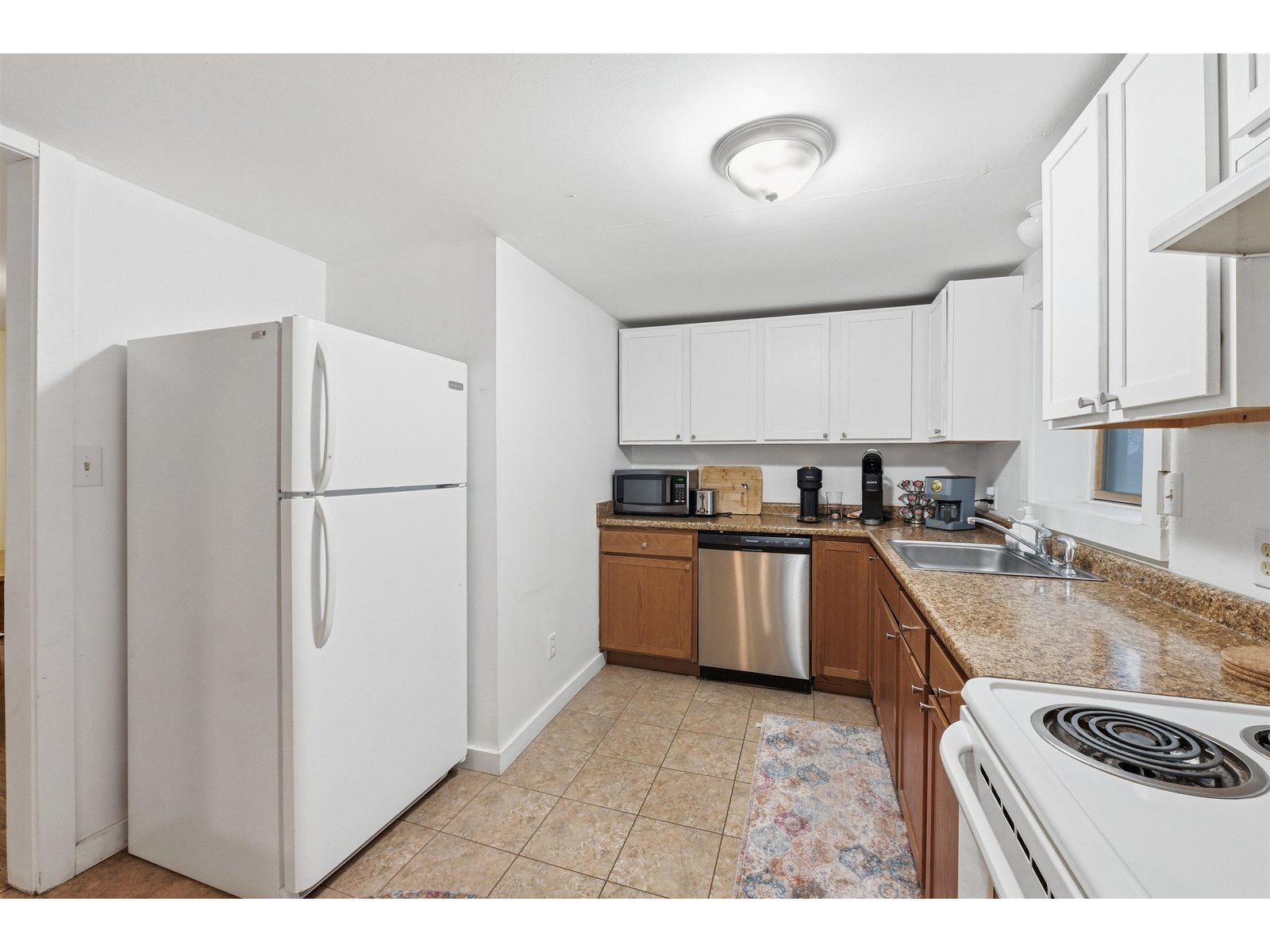 446 Colchester Avenue