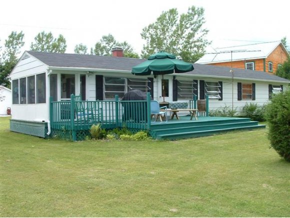 446 North Shore Road