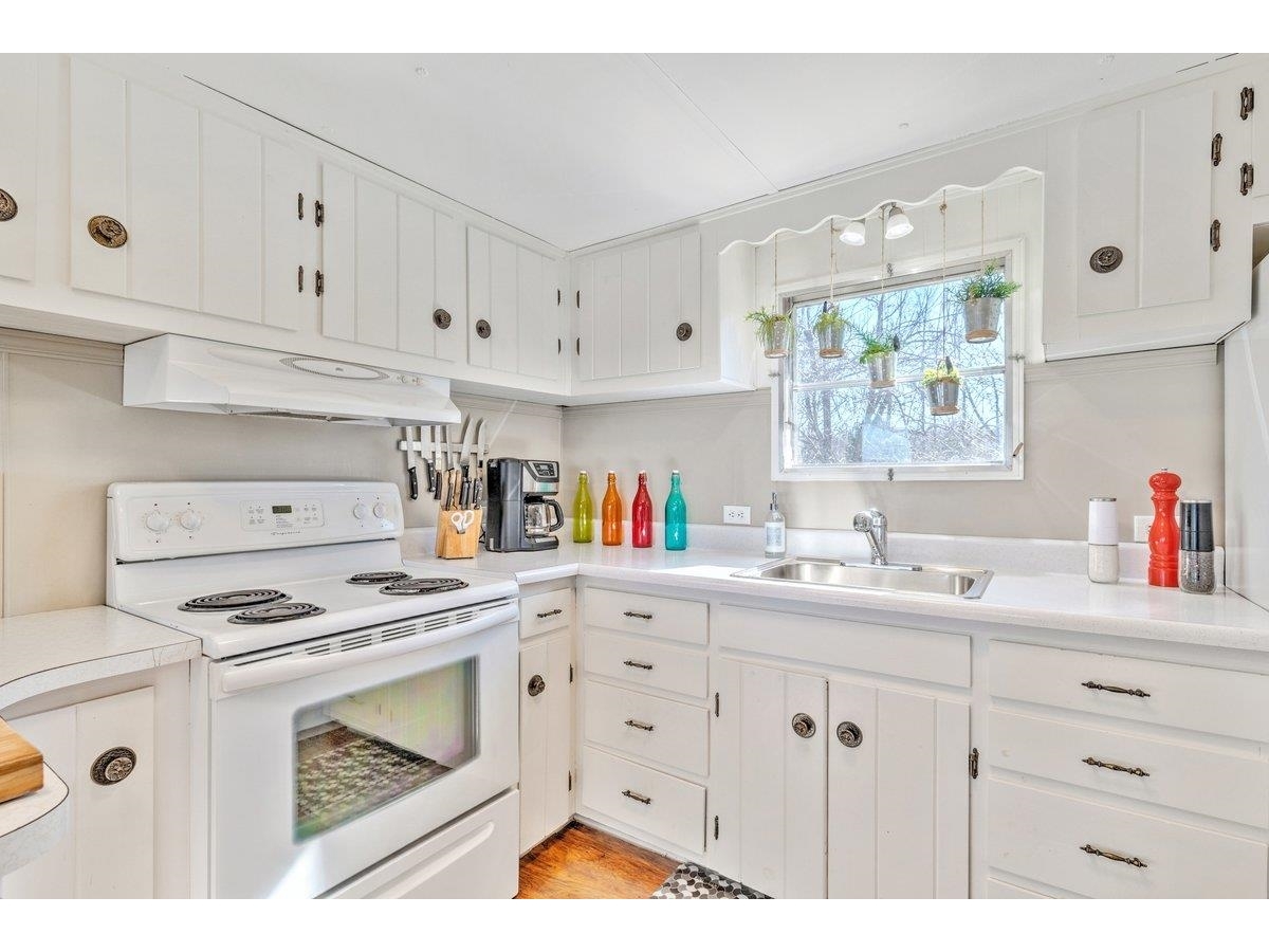 446 North Shore Road
