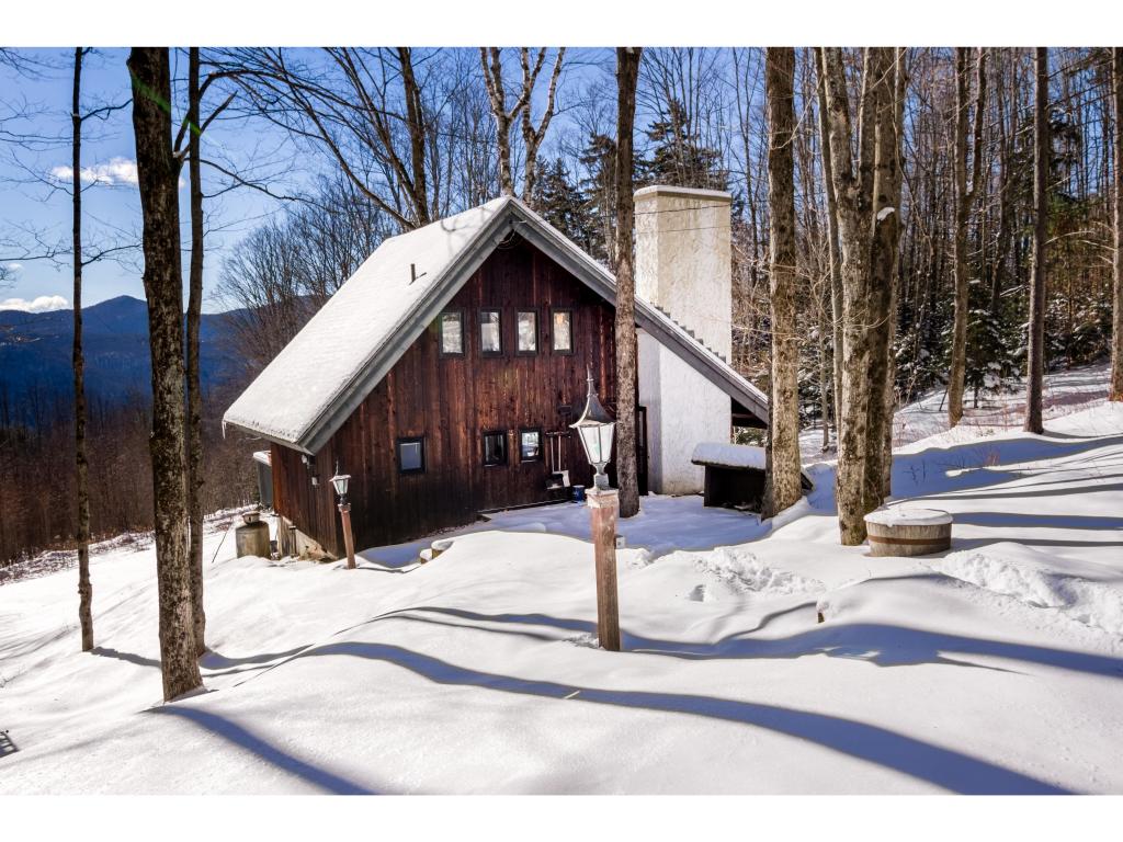 402 Great Hawk Rochester, Vermont Sold in 2018