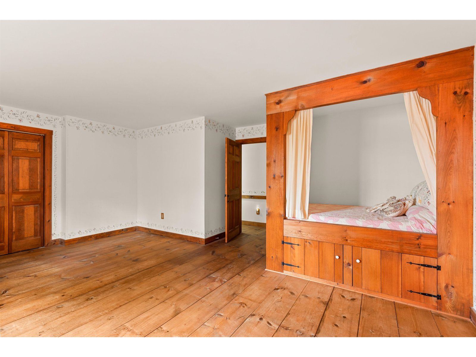 Custom built-in bed
