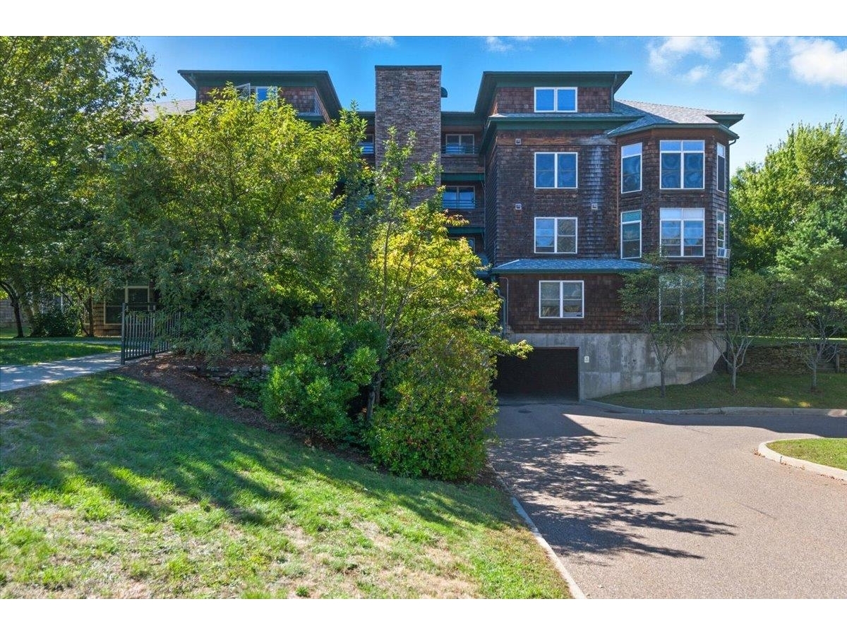 45 Claire Pointe Road