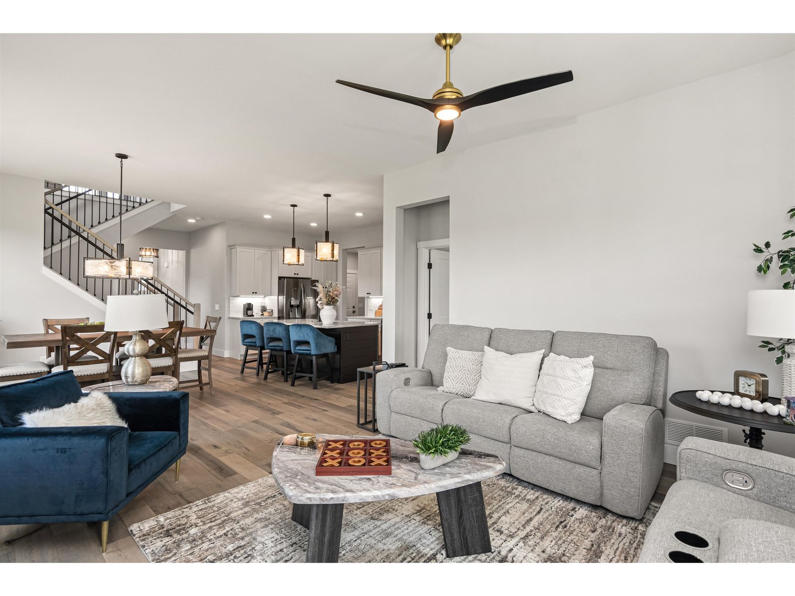 45 Elmore Street, Unit T-04