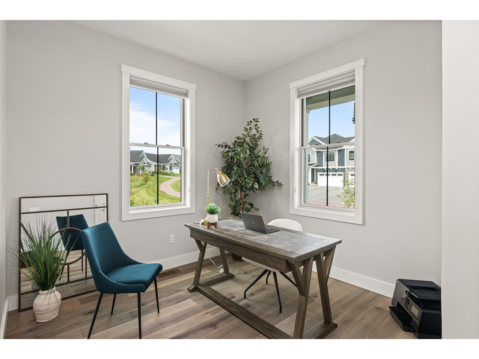45 Elmore Street, Unit T-04