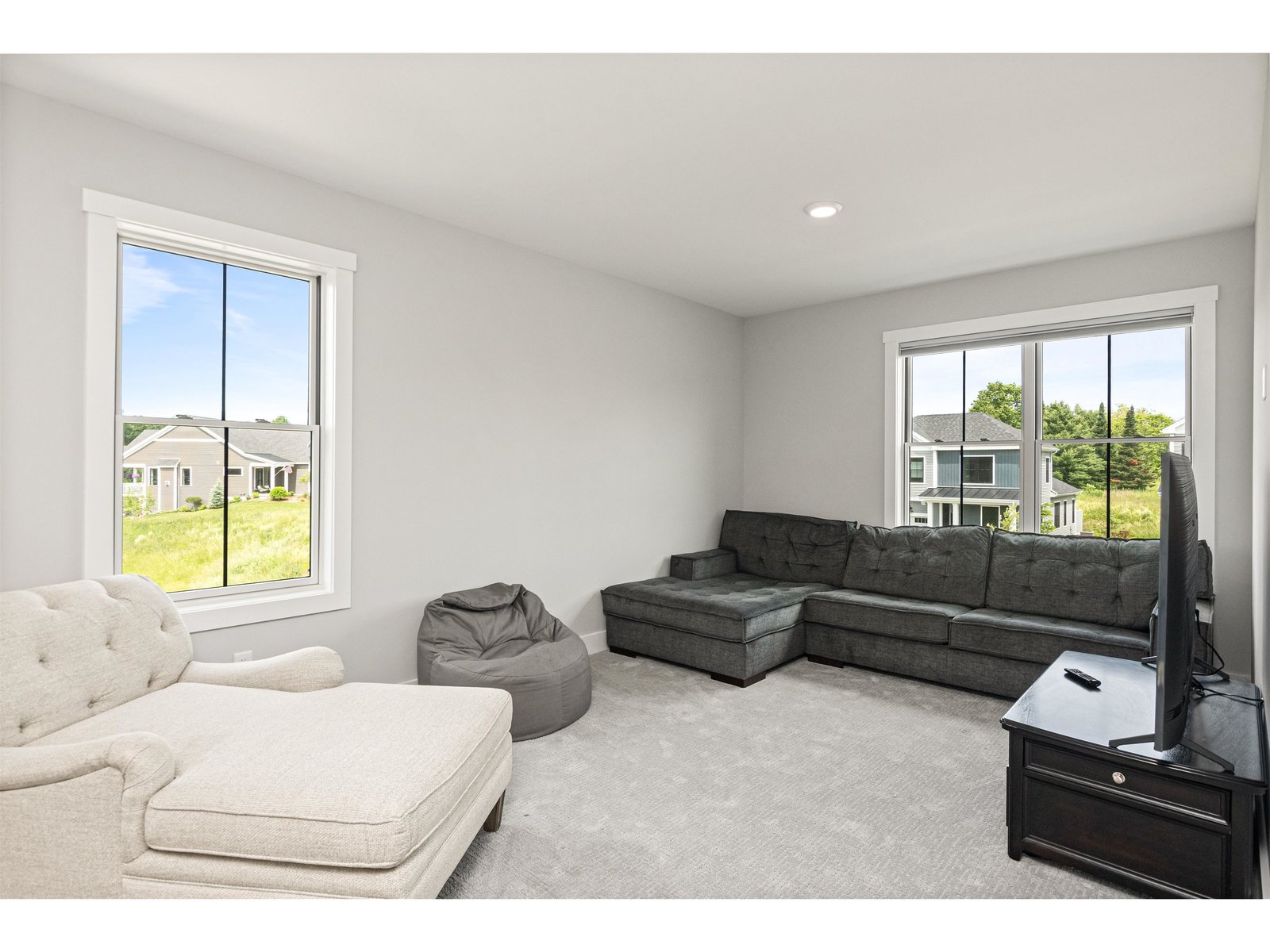 45 Elmore Street, Unit T-04