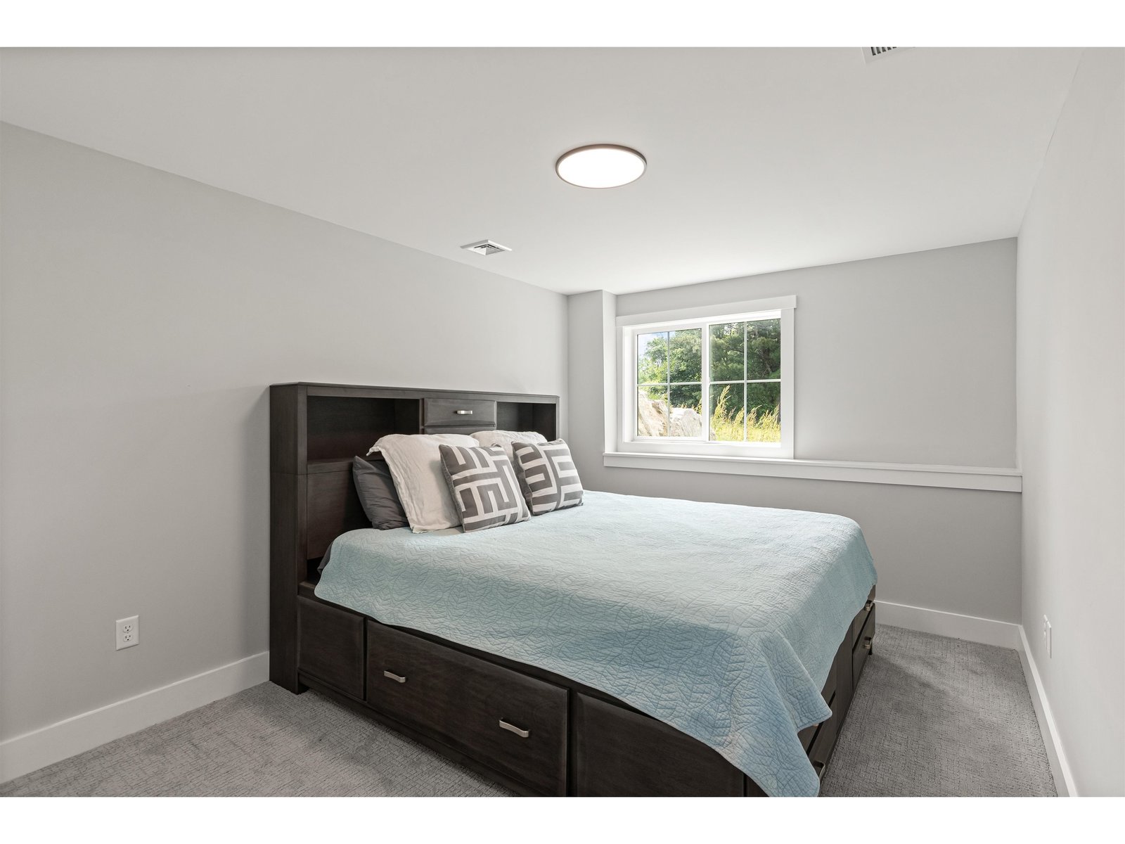 45 Elmore Street, Unit T-04