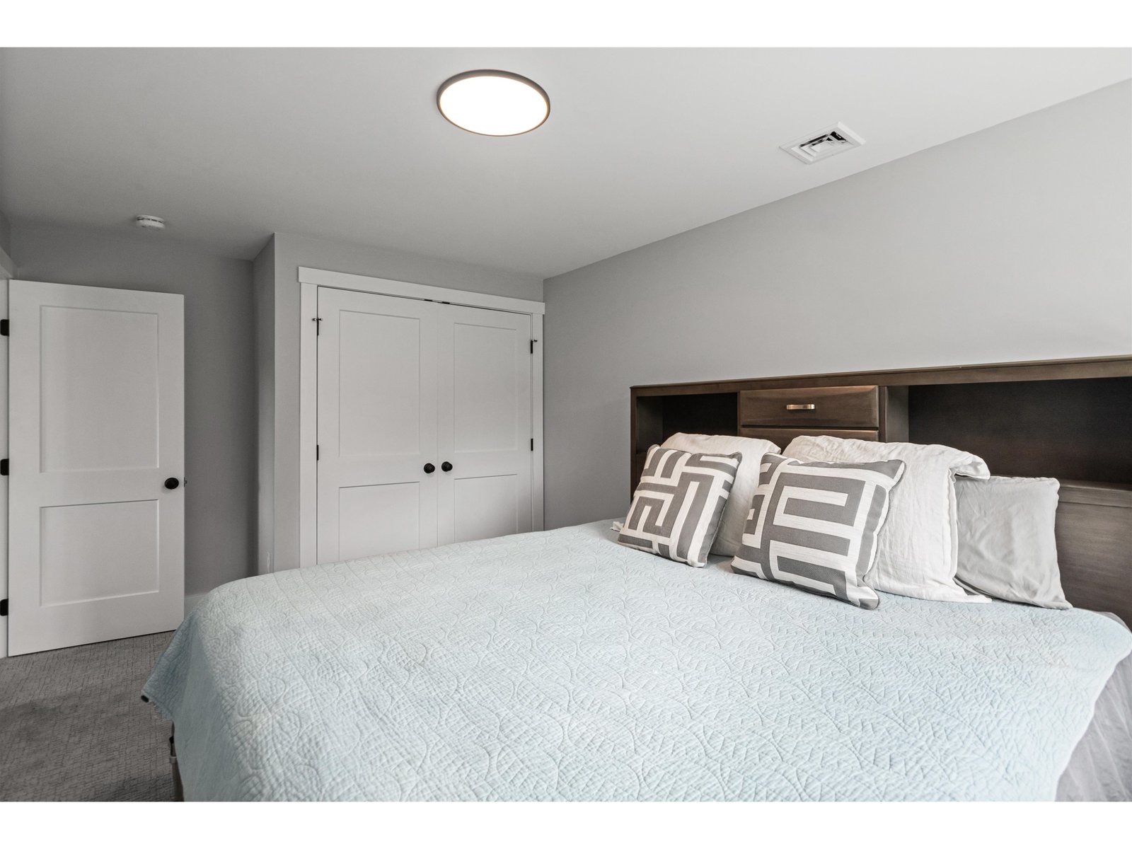 45 Elmore Street, Unit T-04