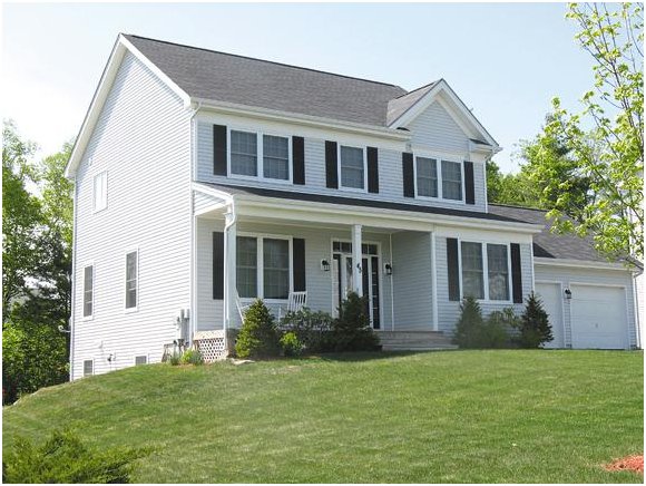 45 Ledge Dr