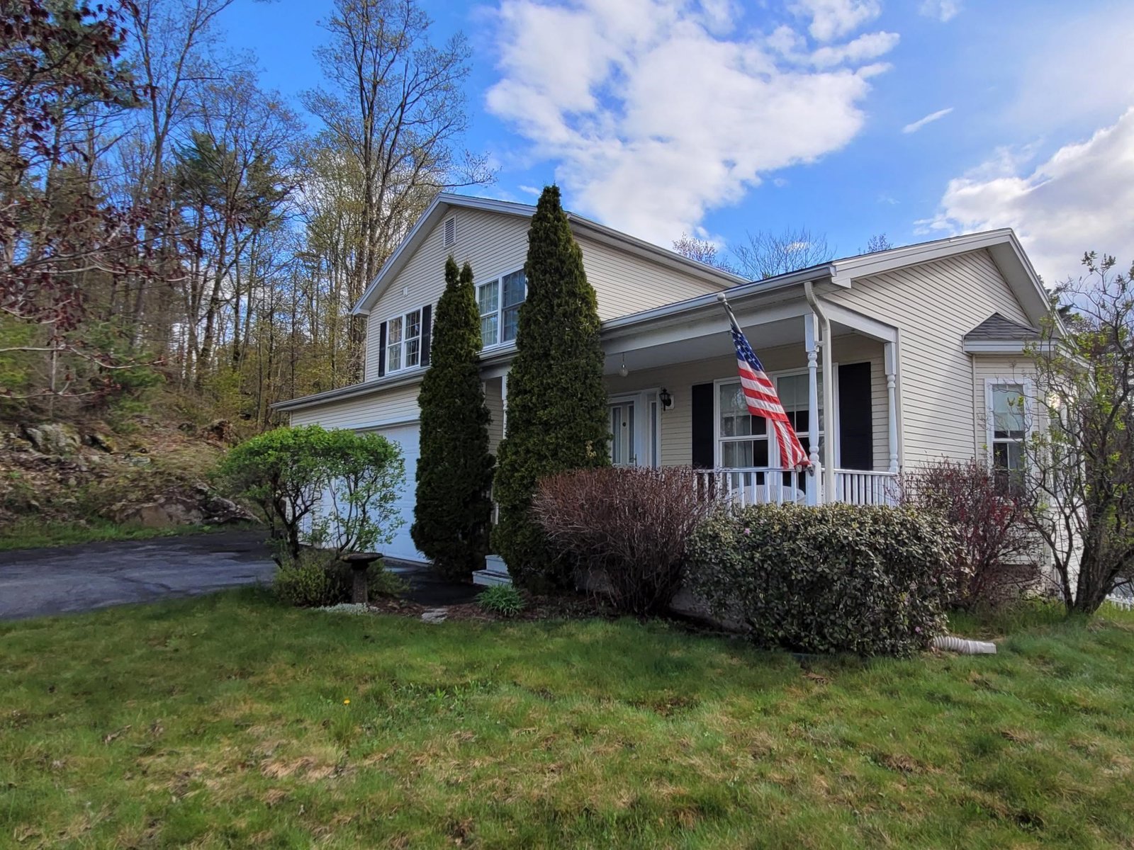 45 Overlake Drive