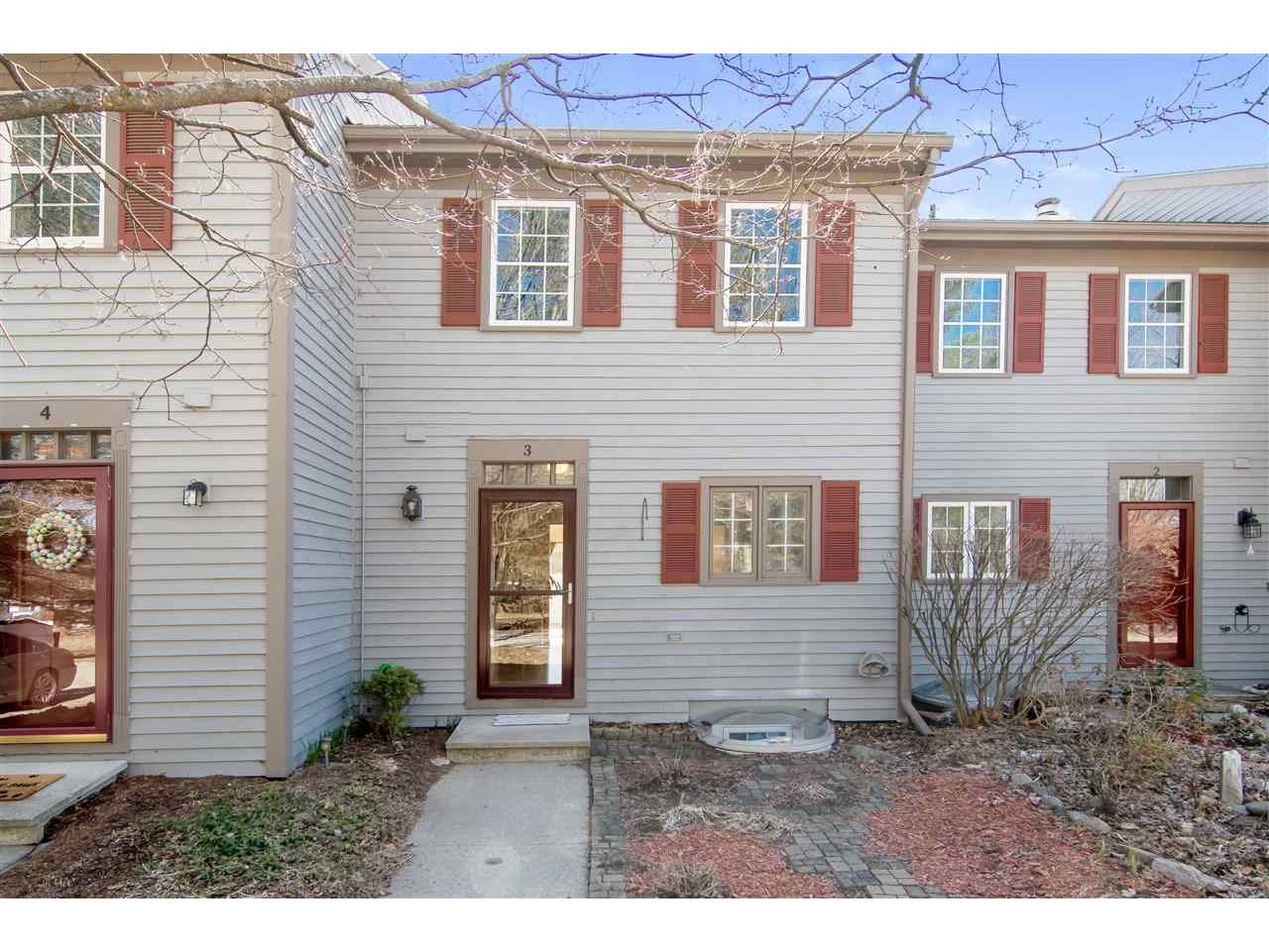 45 Village Common, Unit 3