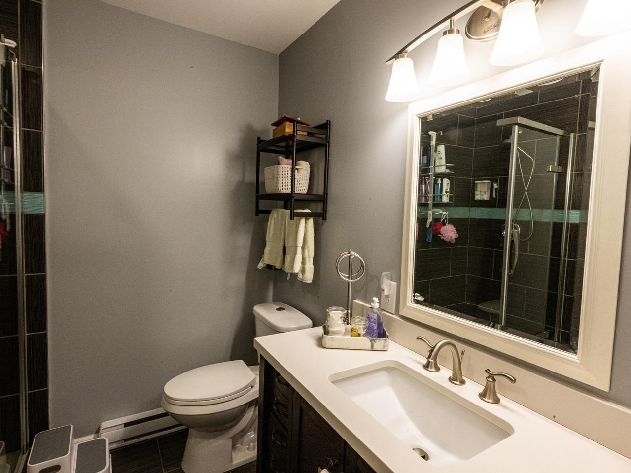 Updated 3/4 bath
