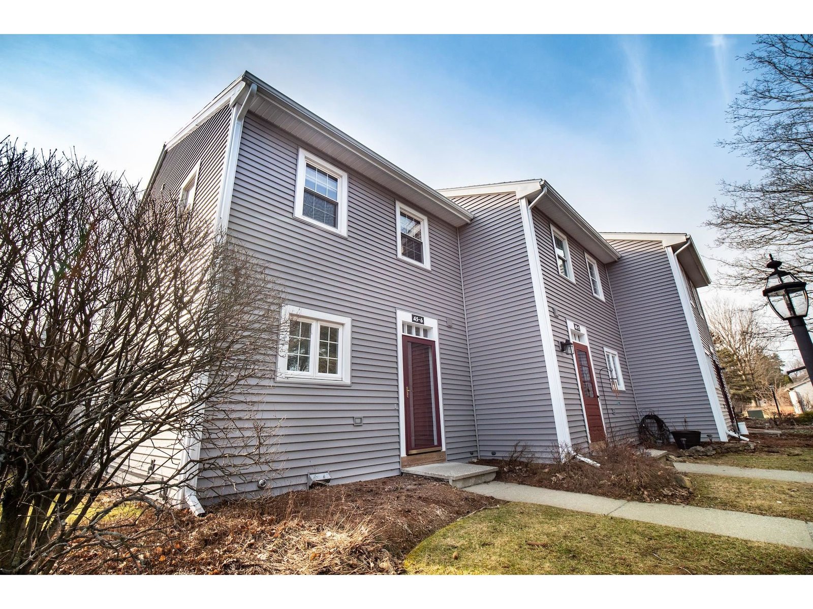 45 Village Commons, Unit 6