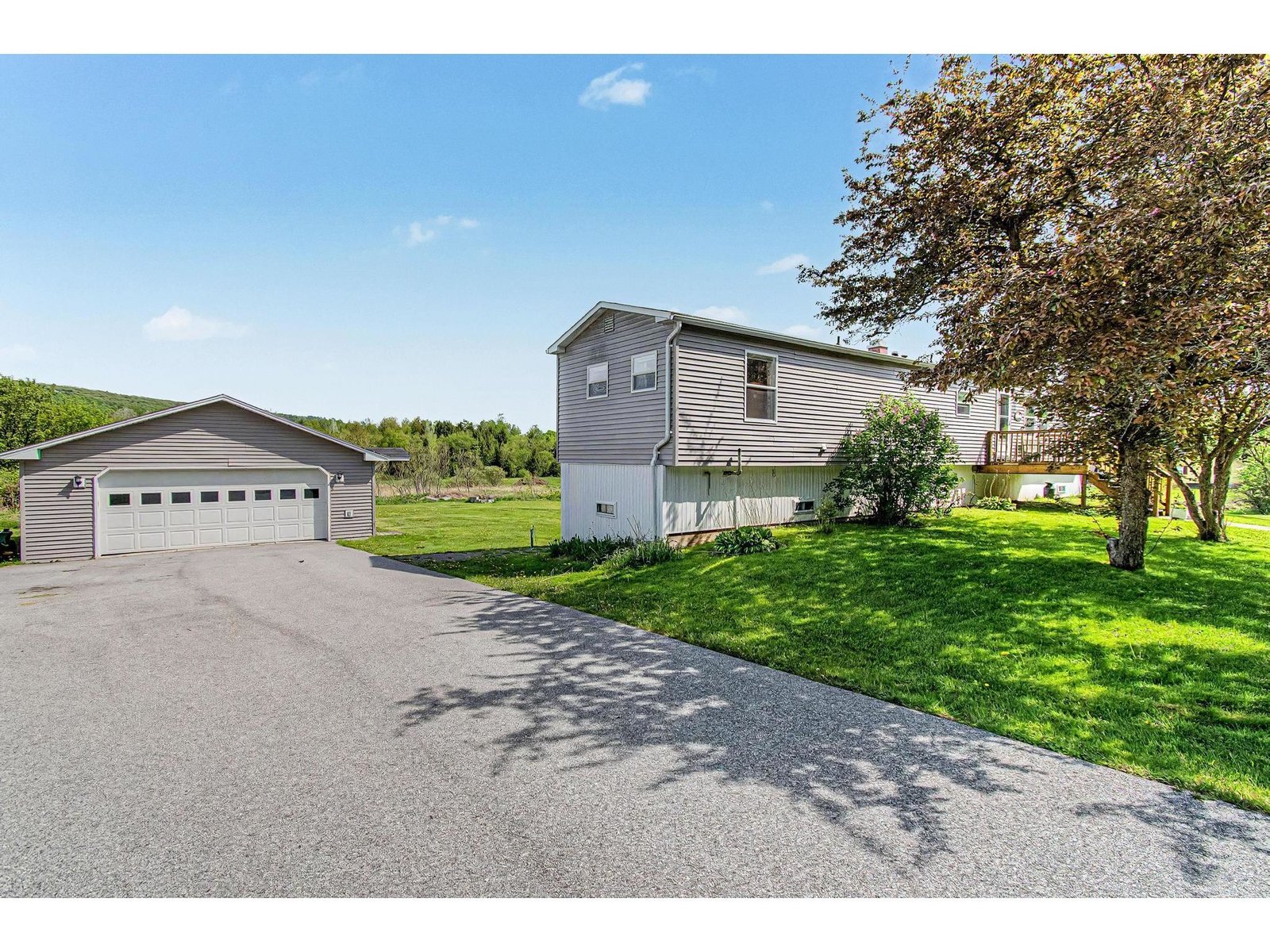 450 Bronson Road