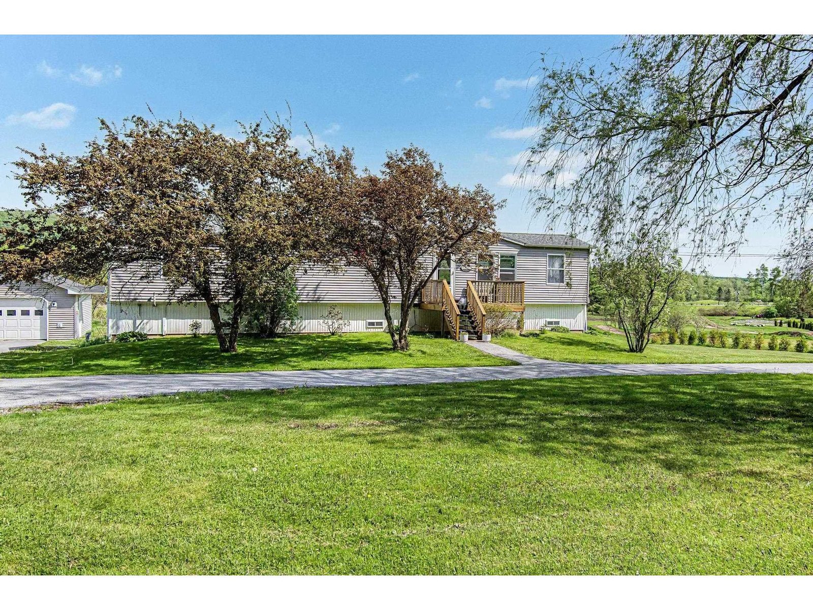 450 Bronson Road