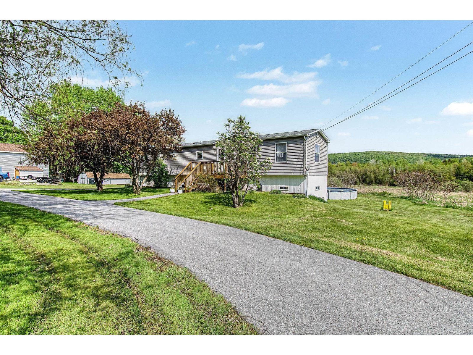 450 Bronson Road