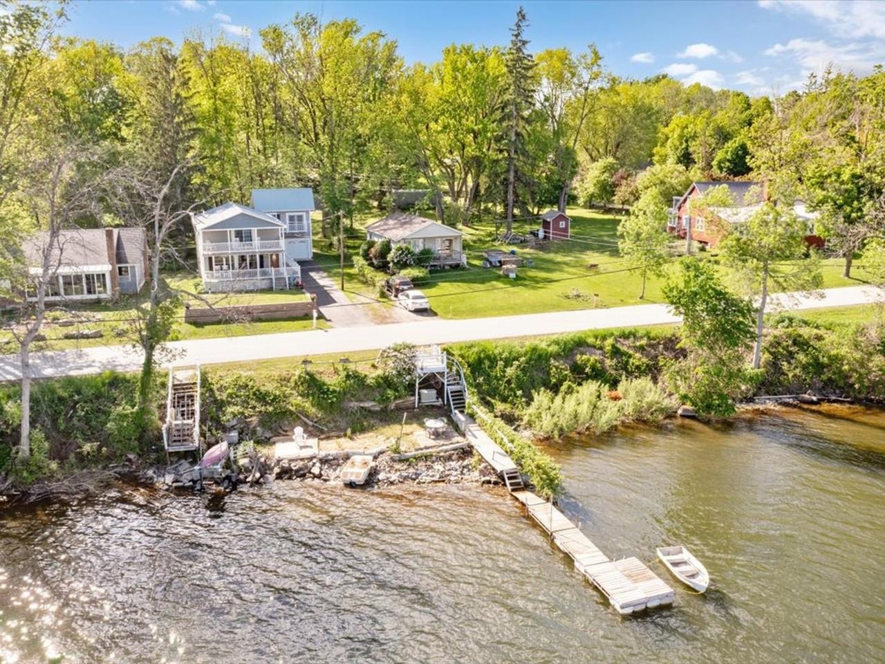 450 Hathaway Point Road