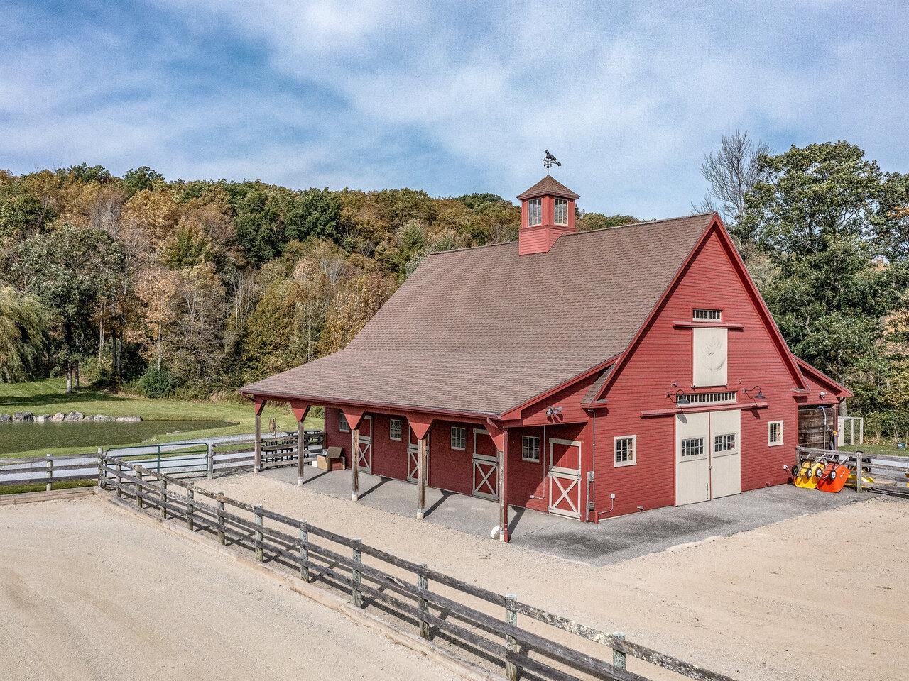 Barn with turnout, riding ring