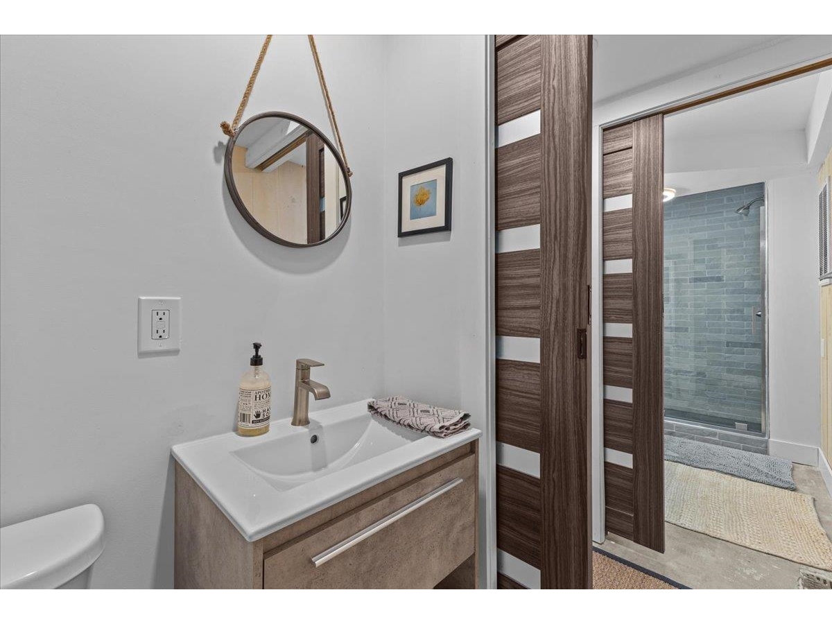 454 Mountain Road, Unit 8