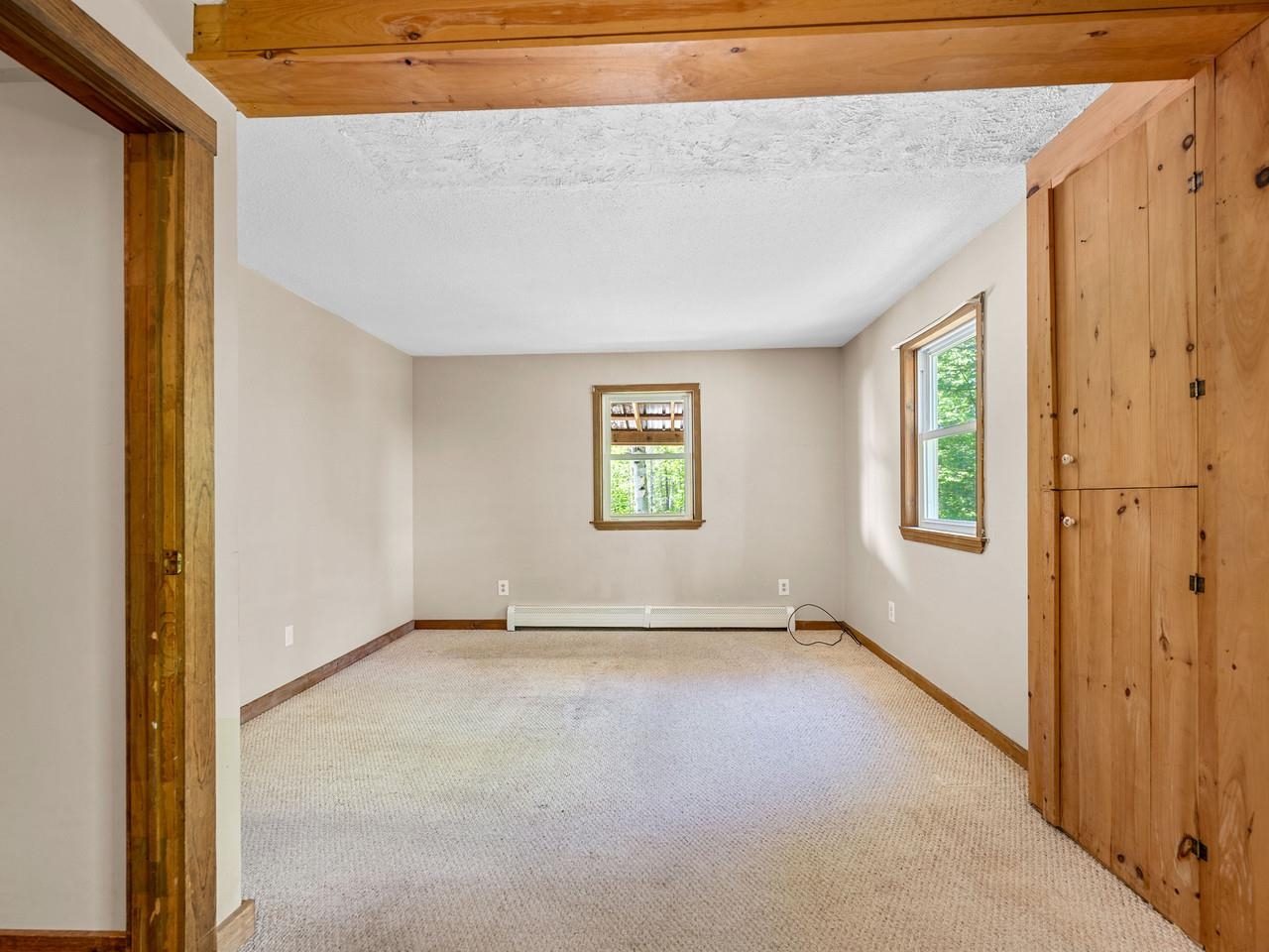 1st Floor Primary Bedroom