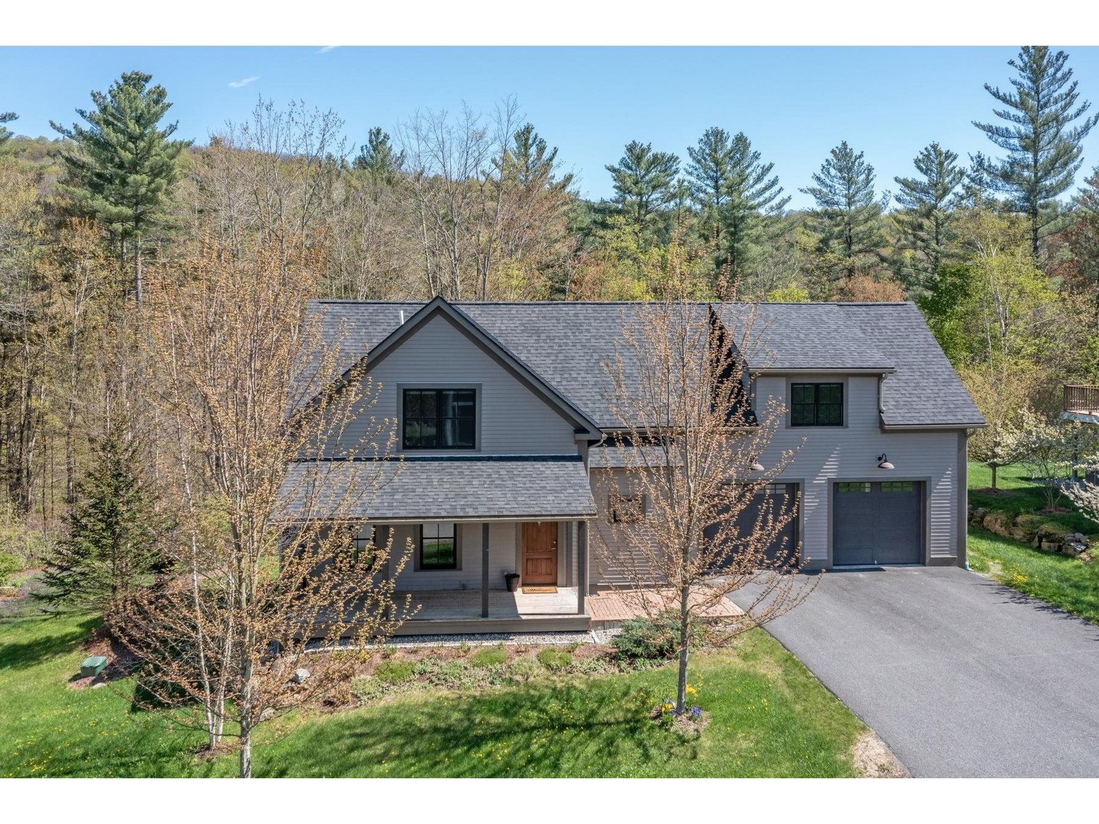 456 Thomas Lane, Stowe