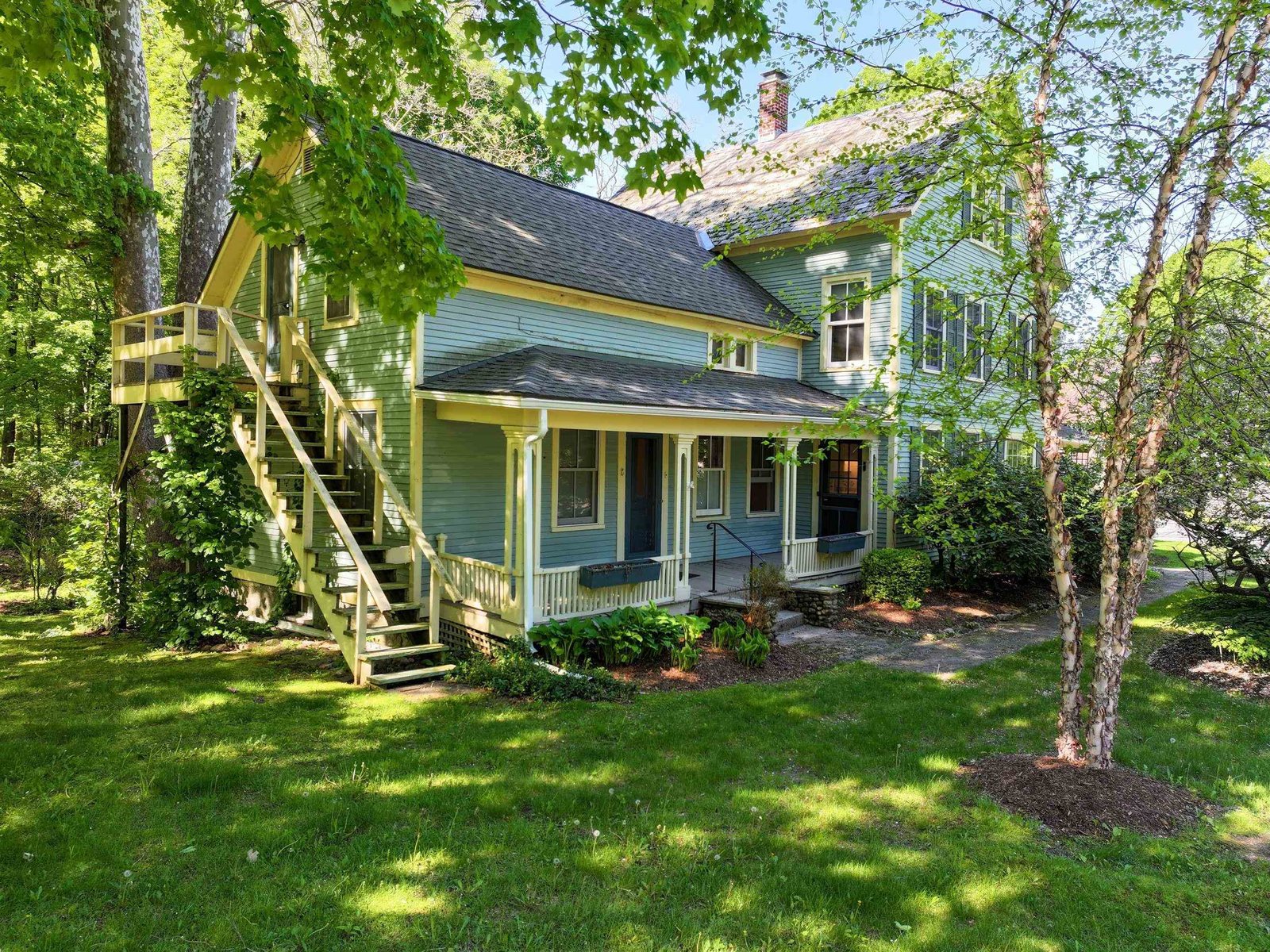 458 East Main Street