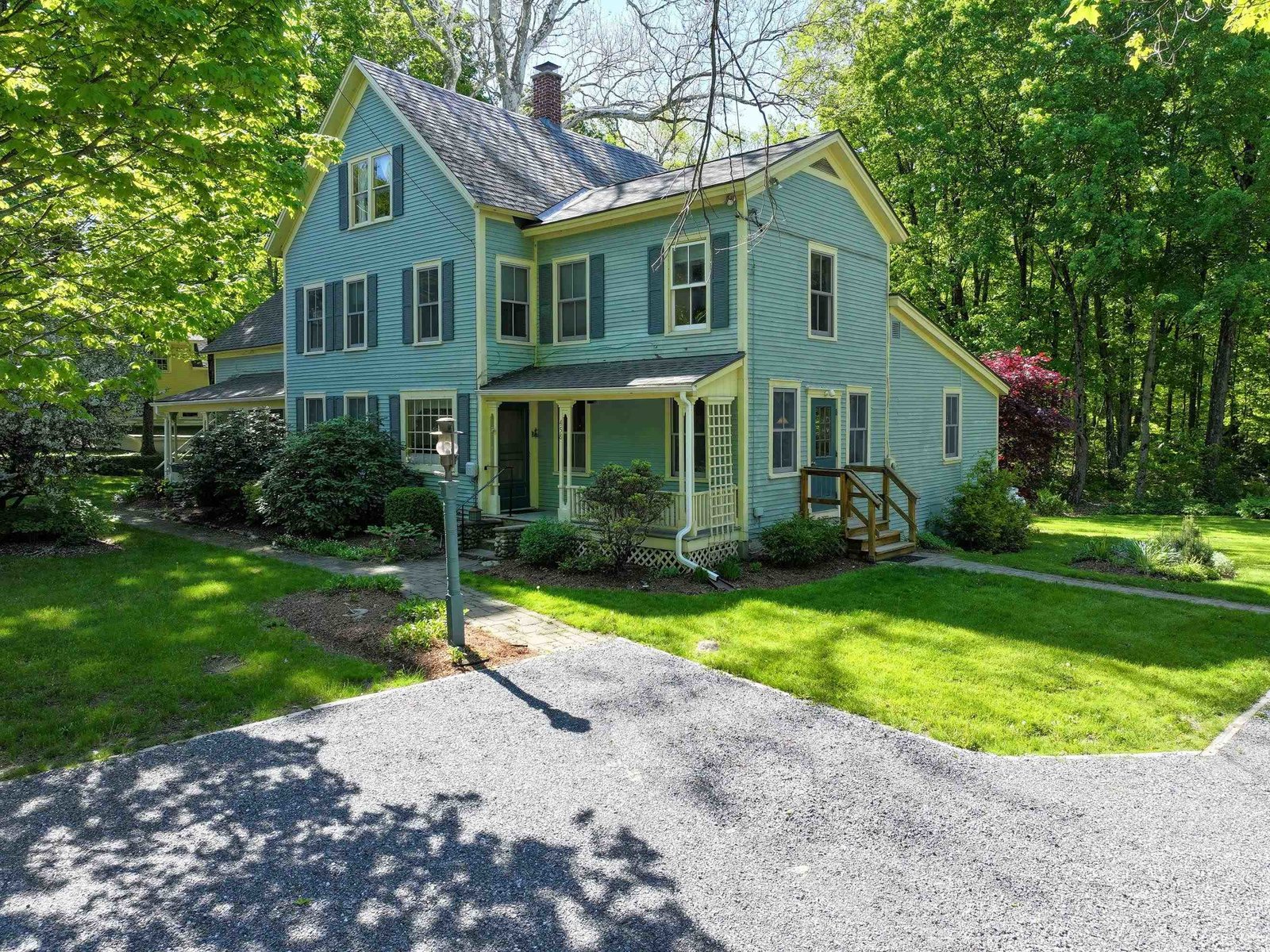 458 East Main Street