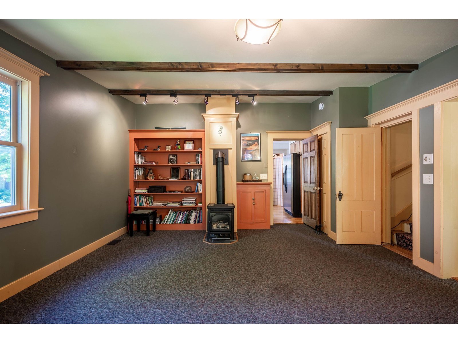 458 East Main Street