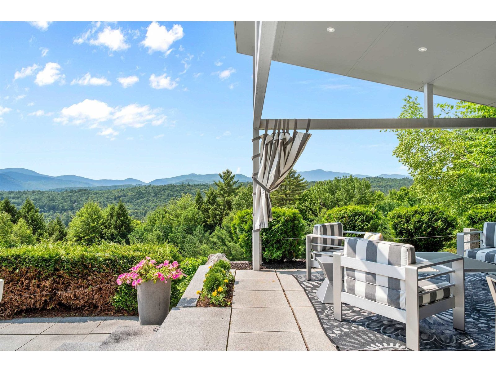 458 Old Farm Road