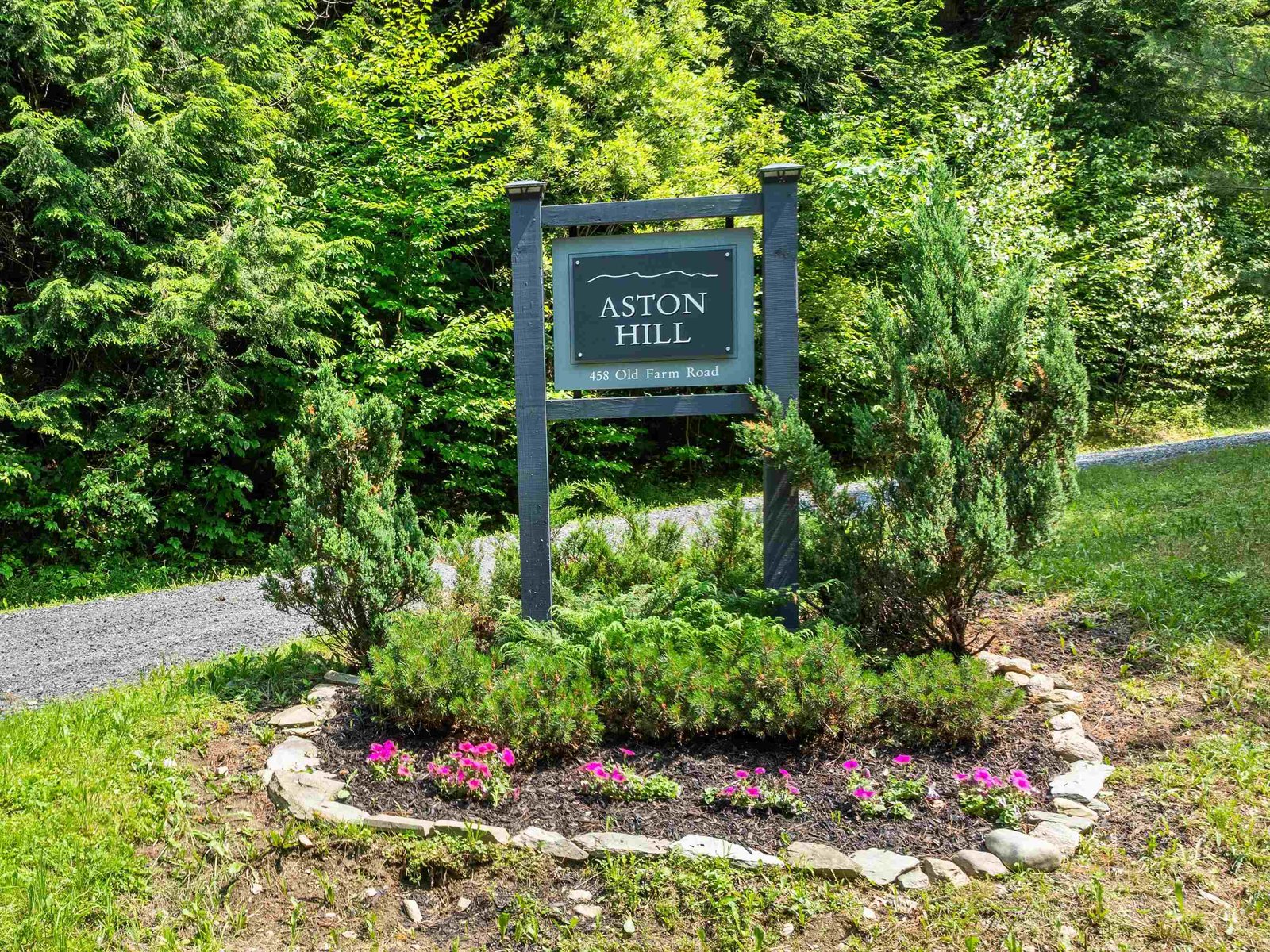 458 Old Farm Road