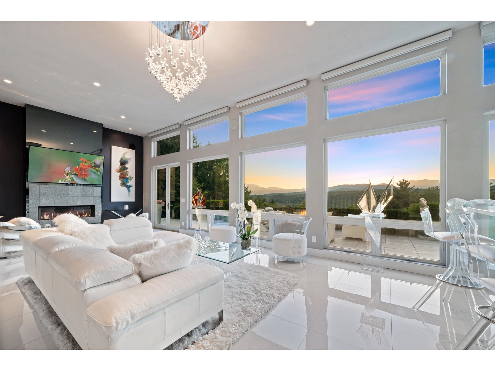 458 Old Farm Road