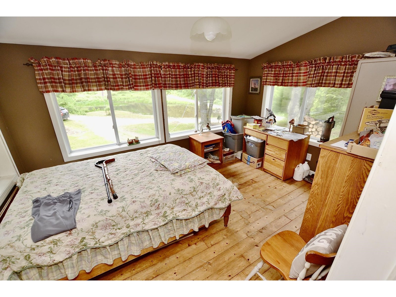 459 BAT HENNESY Road
