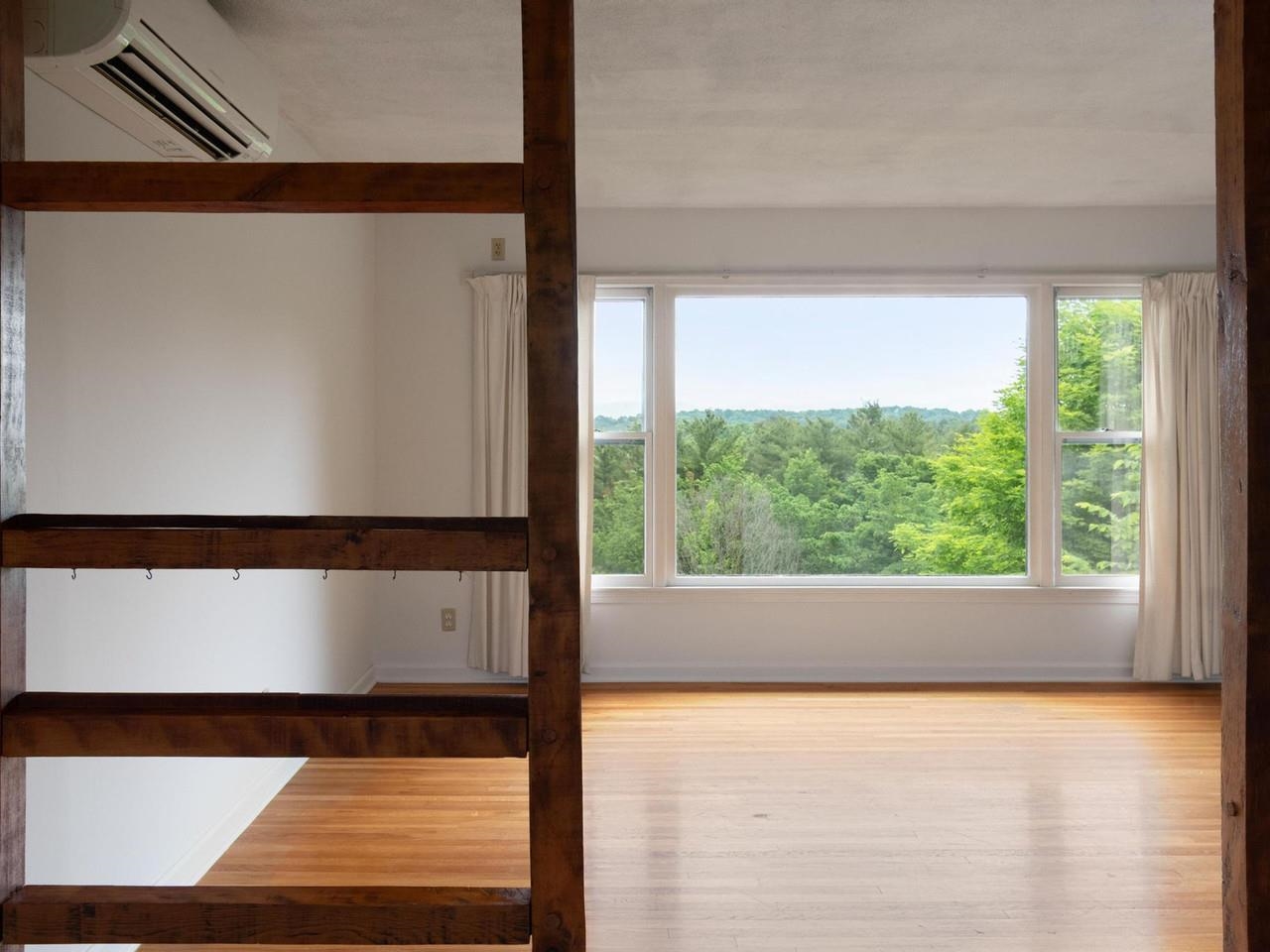 Open concept w/views from LR