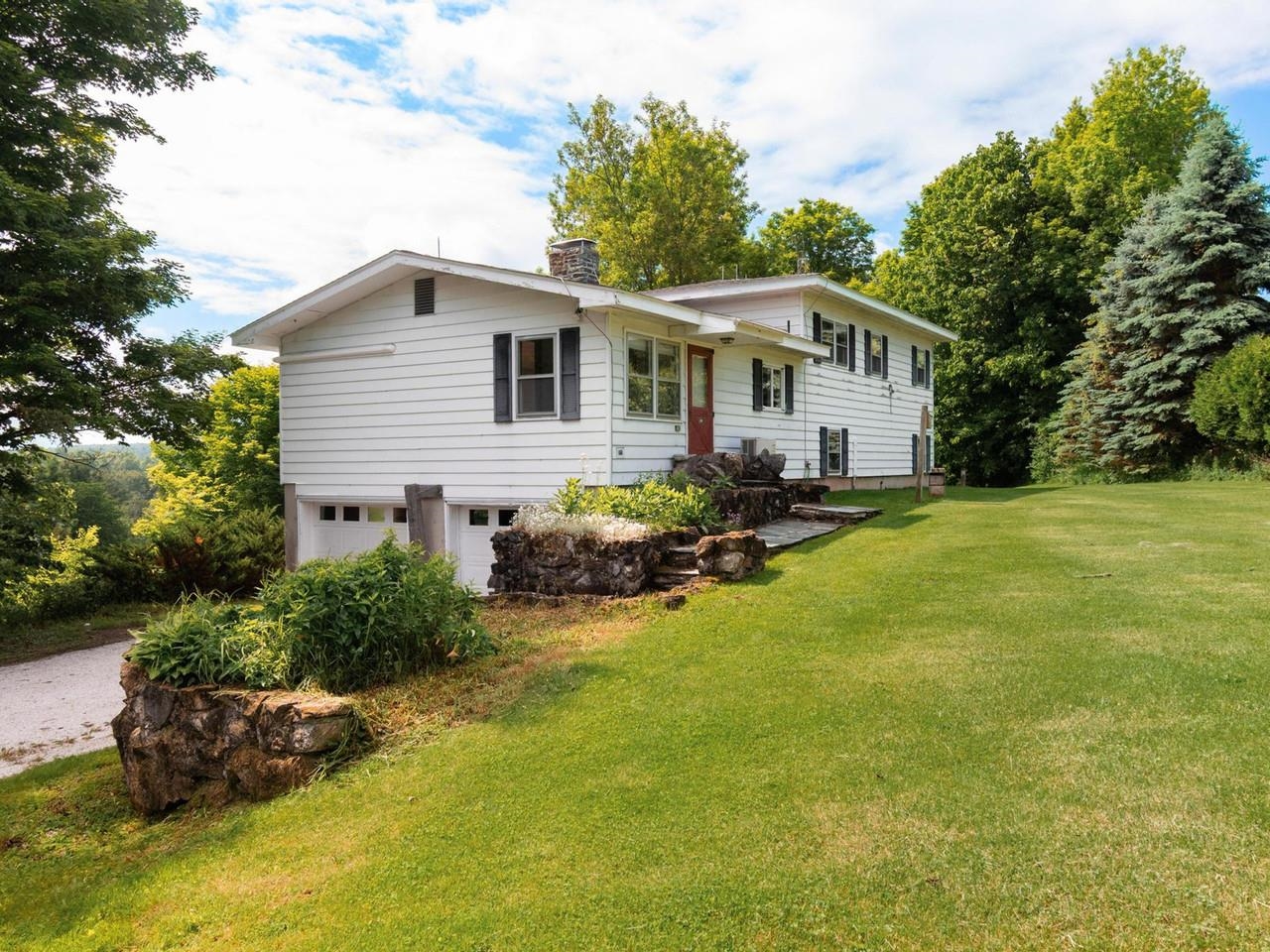 Split level w/2-car garage