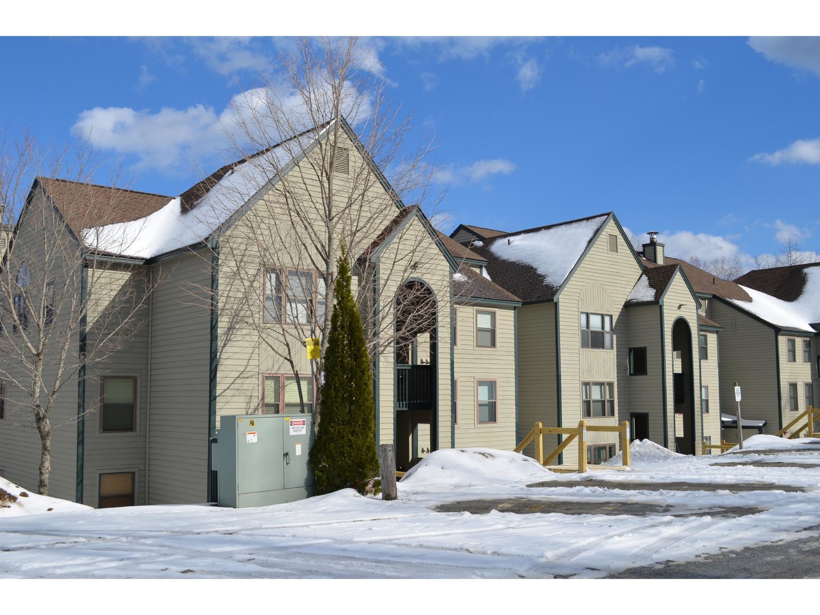 46 Fowler Road, Unit O205