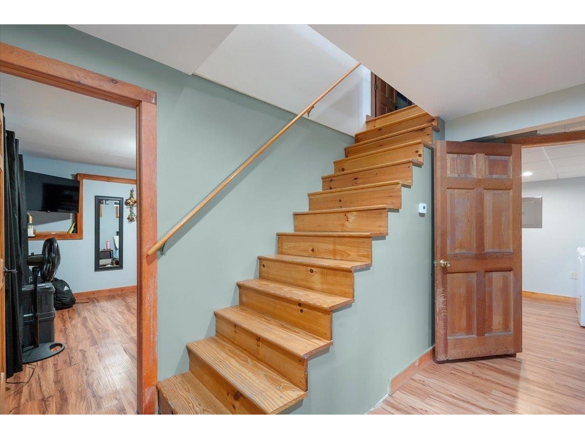 46 Log Cabin Drive