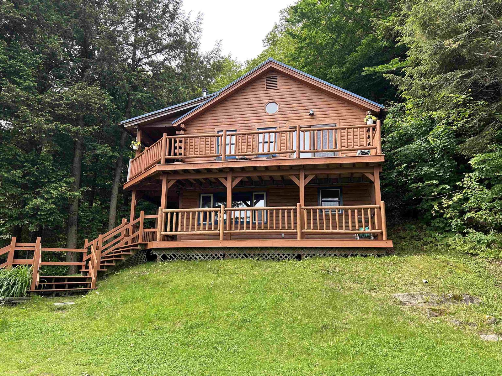 46 Log Cabin Drive