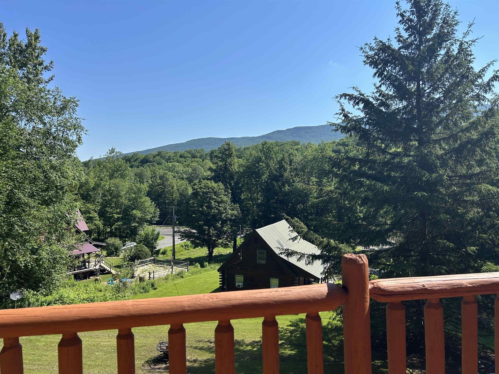 46 Log Cabin Drive
