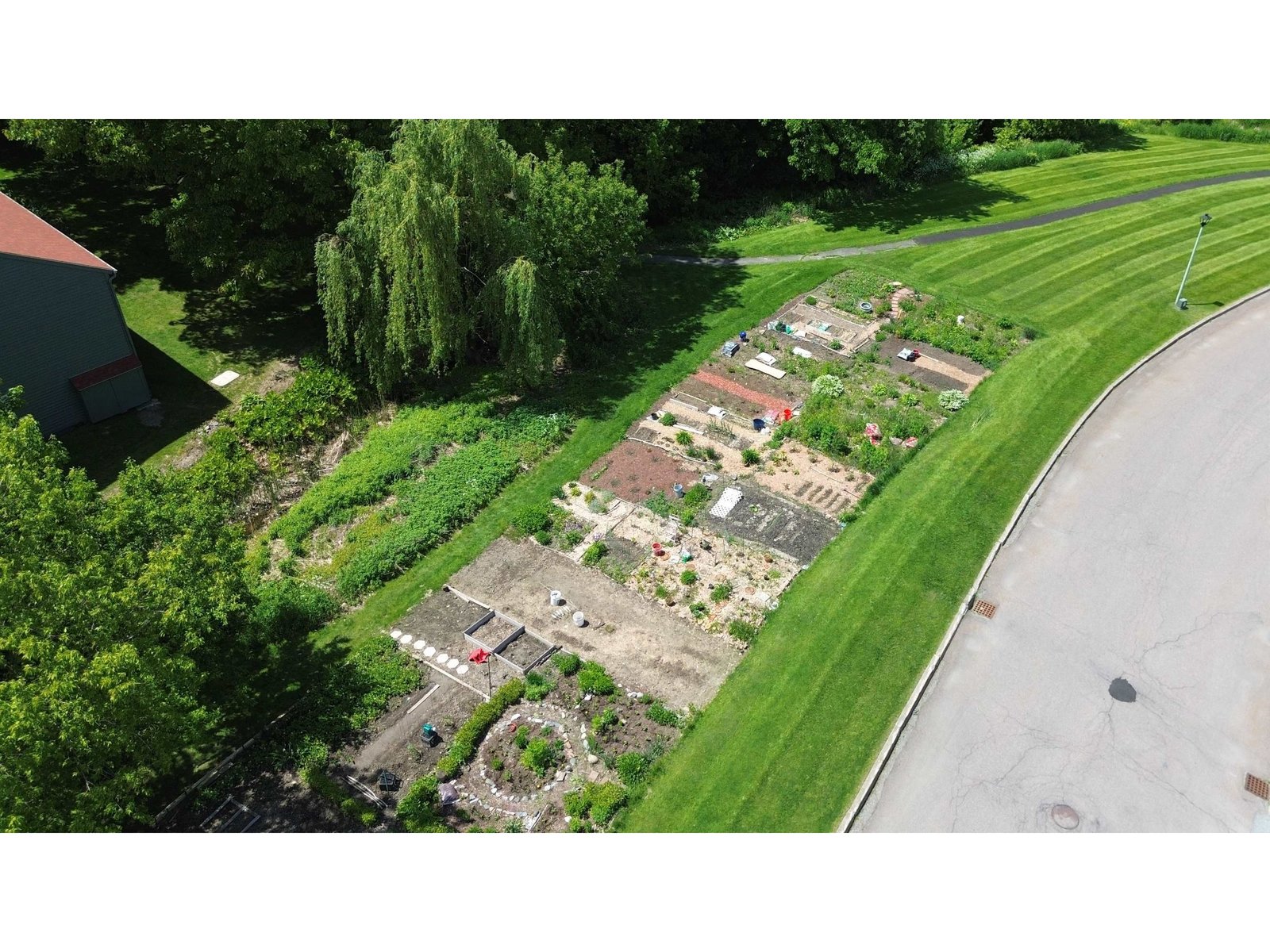 46 Twin Oaks Terrace