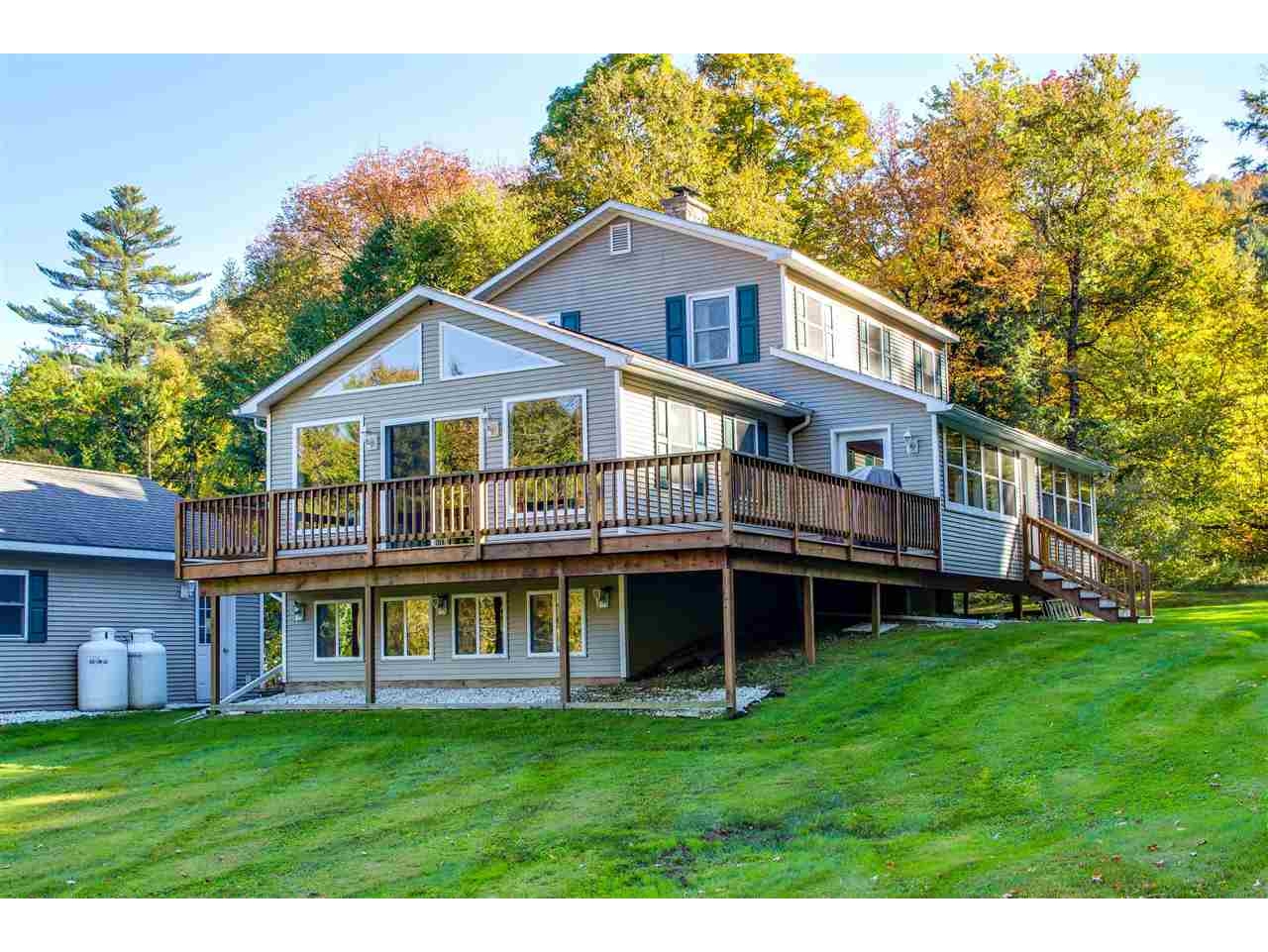 10 Foggy Mountain Drive Moretown, Vermont Sold in 2017