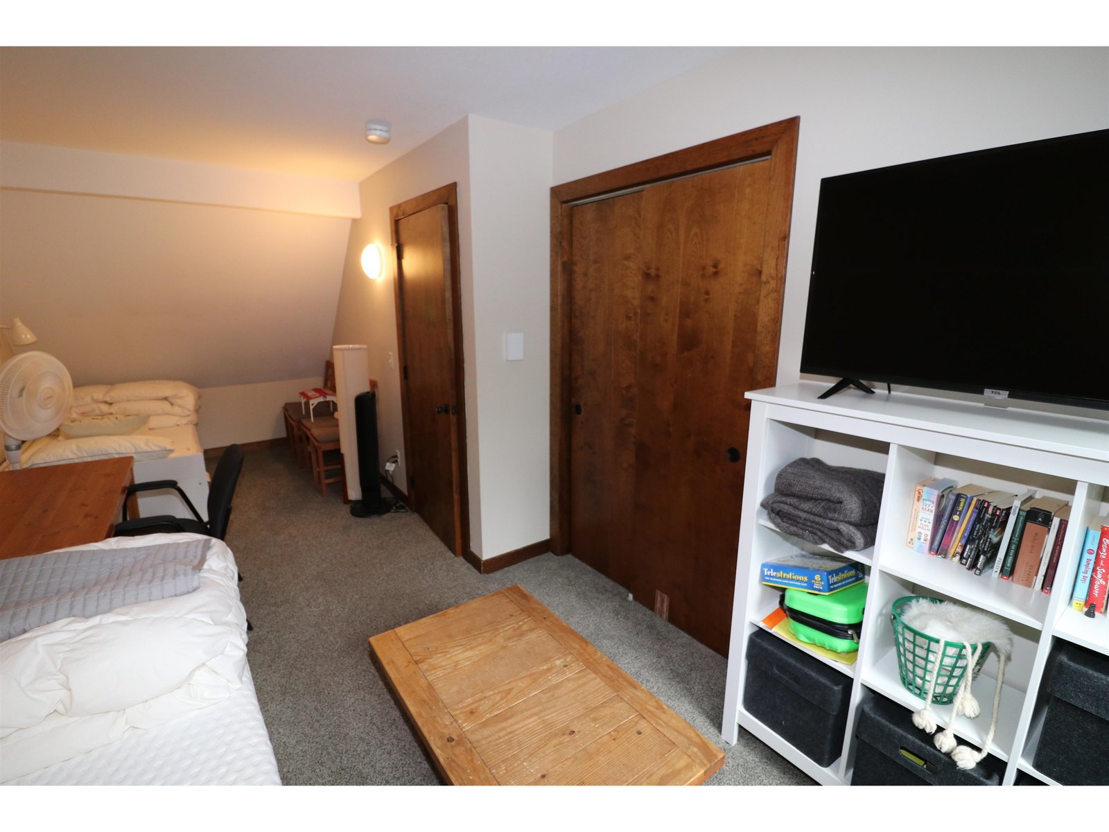 2 single beds
