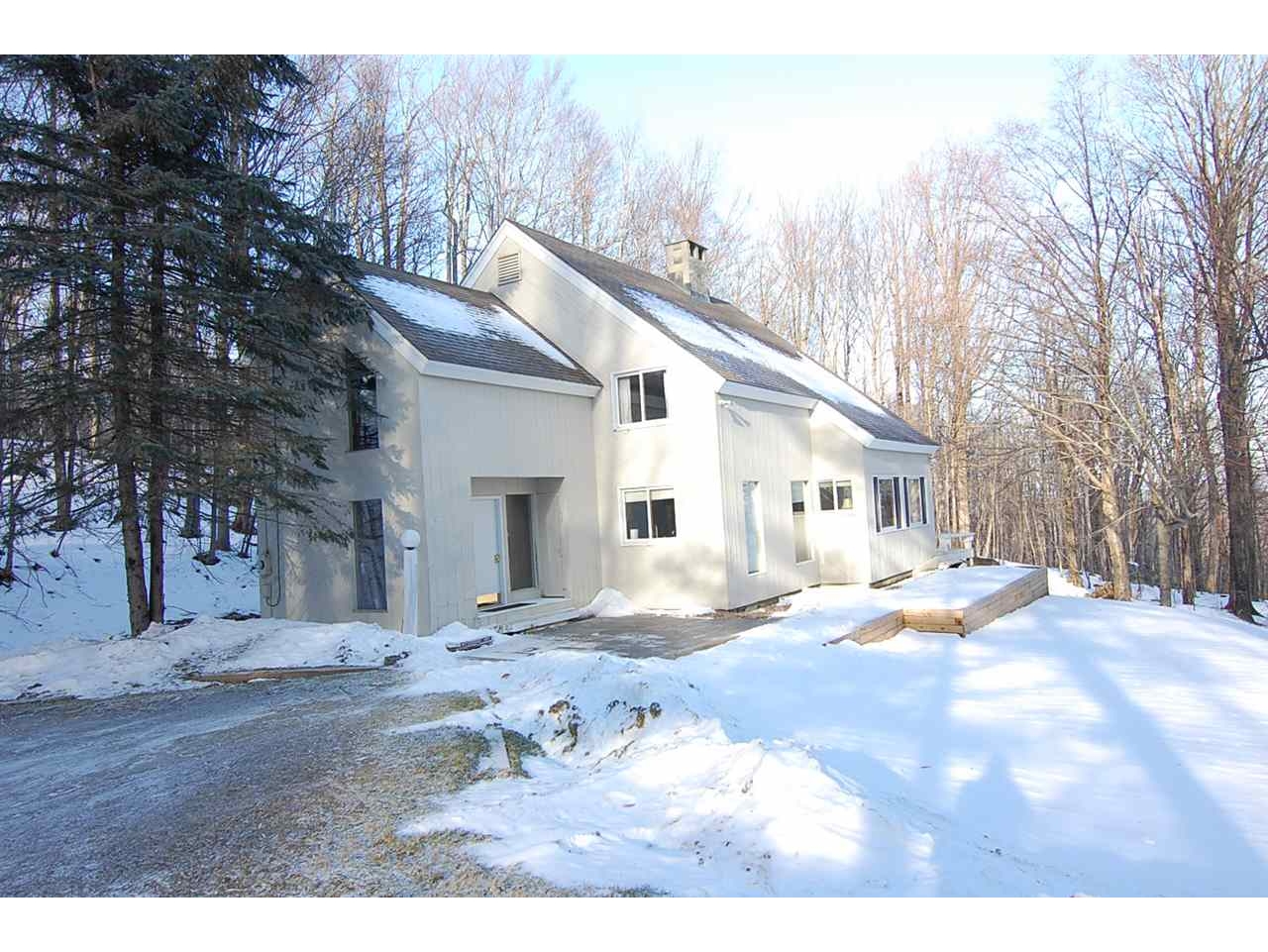 22 Windtree Road Winhall, Vermont Sold in 2017