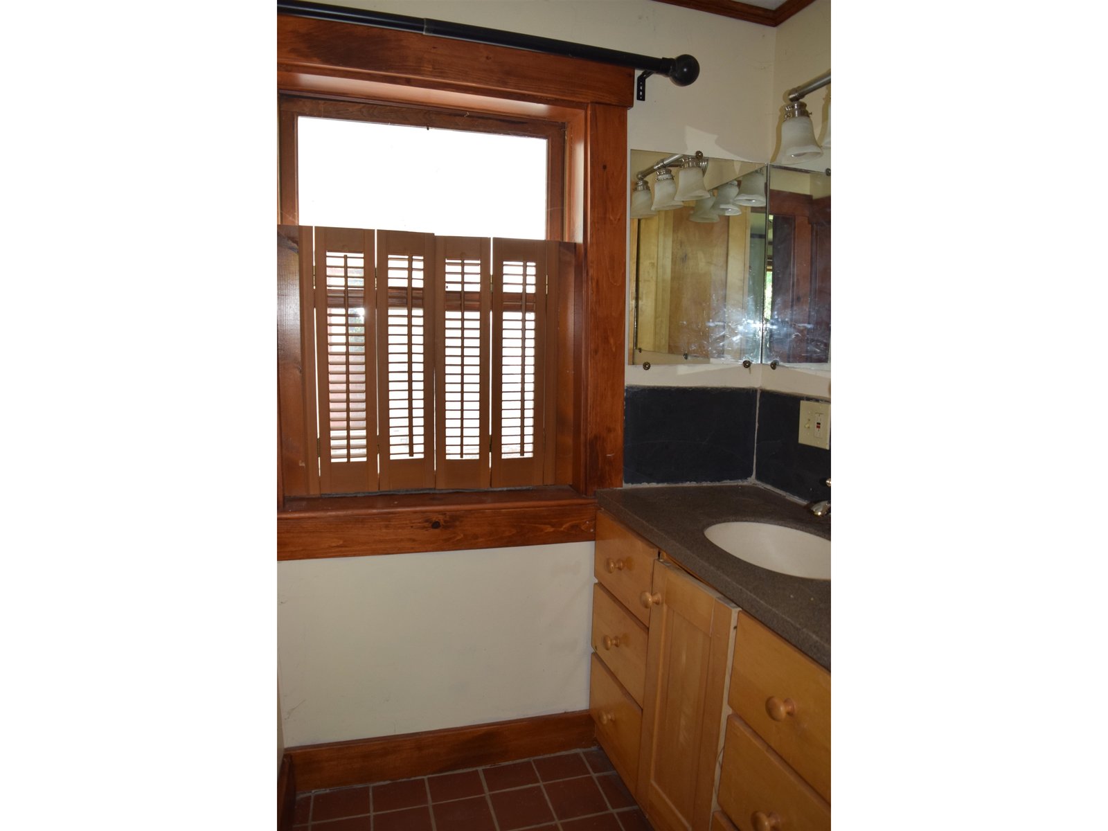 Attached half bath to bedroom