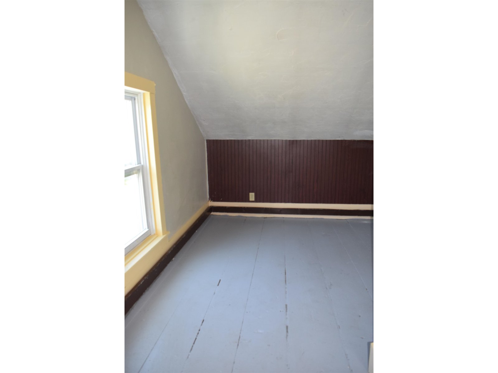 The 3rd floor has enough space for a bedroom