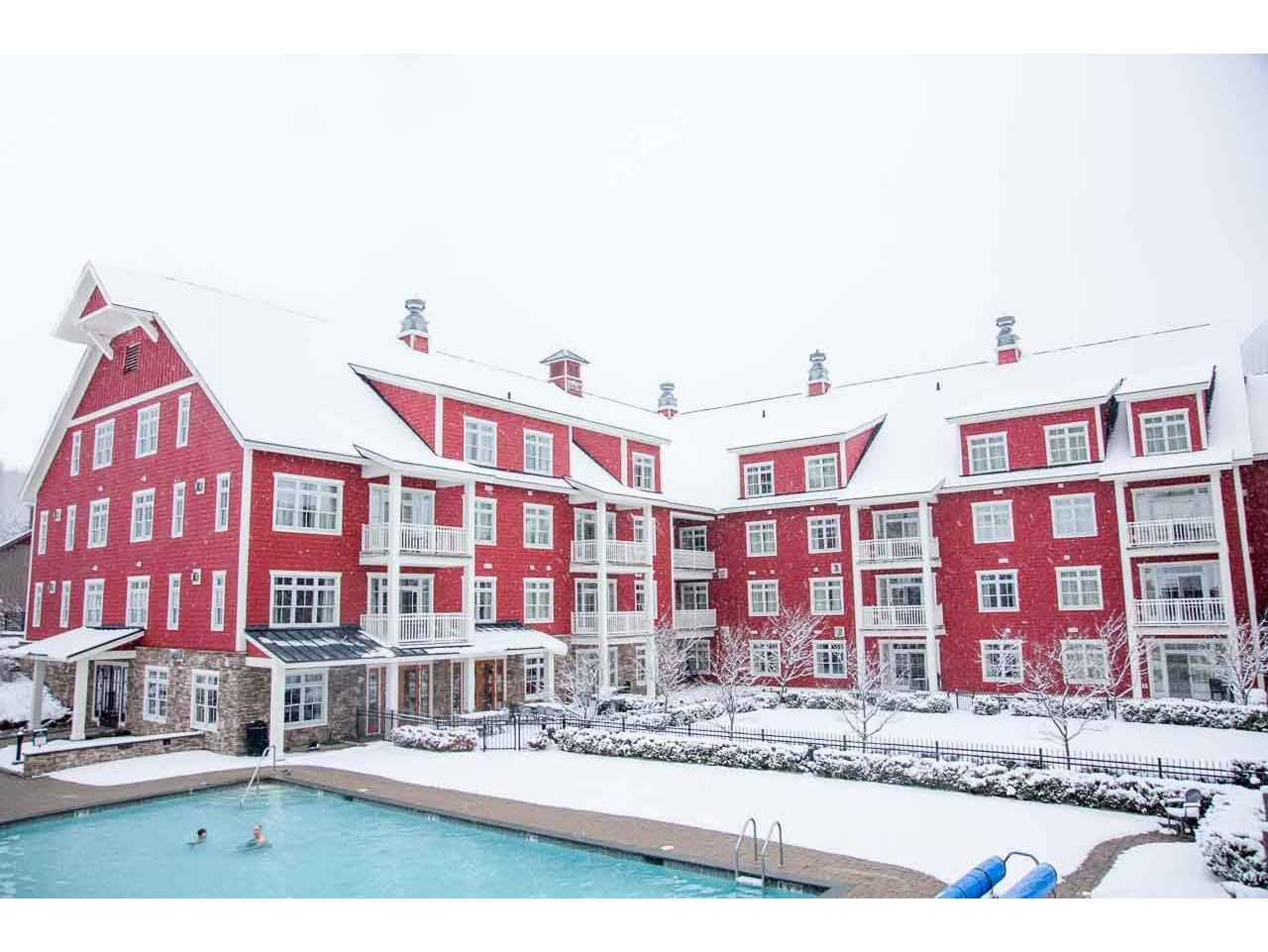 301 / II Clay Brook at Sugarbush, Unit 301 Warren, Vermont Sold in 2017