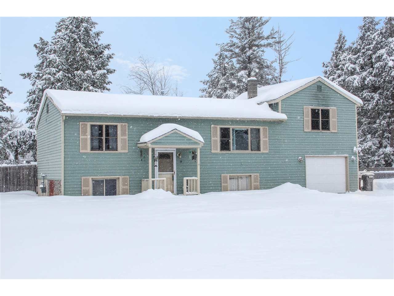 14 Woodcrest Circle Milton, Vermont Sold in 2017
