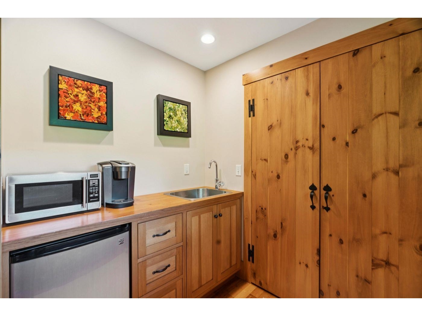 4626 Elmore Mountain Road