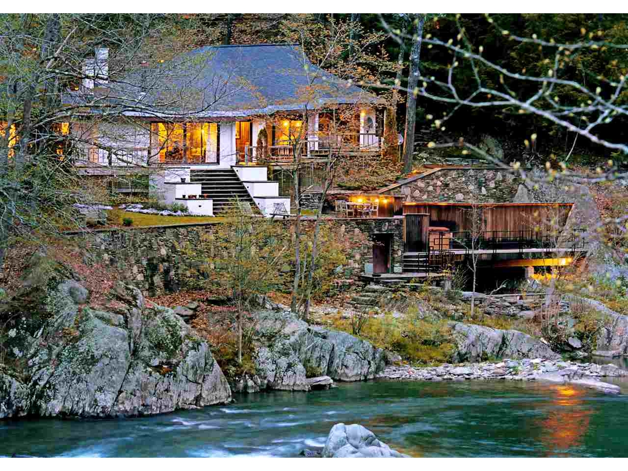 739 Lovers Lane Moretown, Vermont Sold in 2017