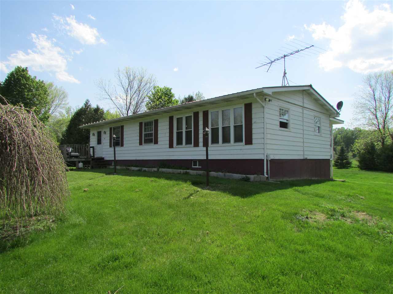 135 North Shore Road Isle La Motte, Vermont Sold in 2017