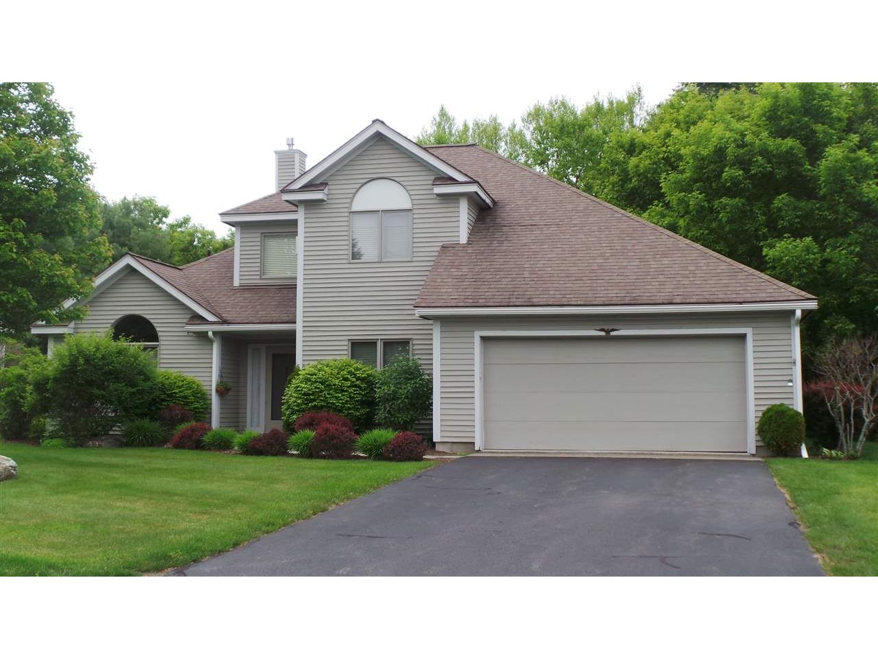 5 Sterling Springs Drive Hartford, Vermont Sold in 2017